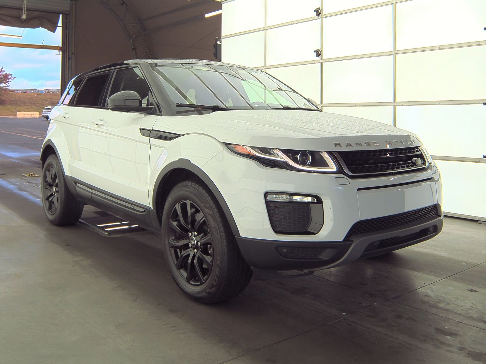 2019 Land Rover Range Rover Evoque SE AWD