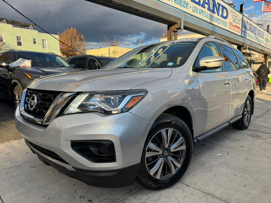 2019 Nissan Pathfinder S