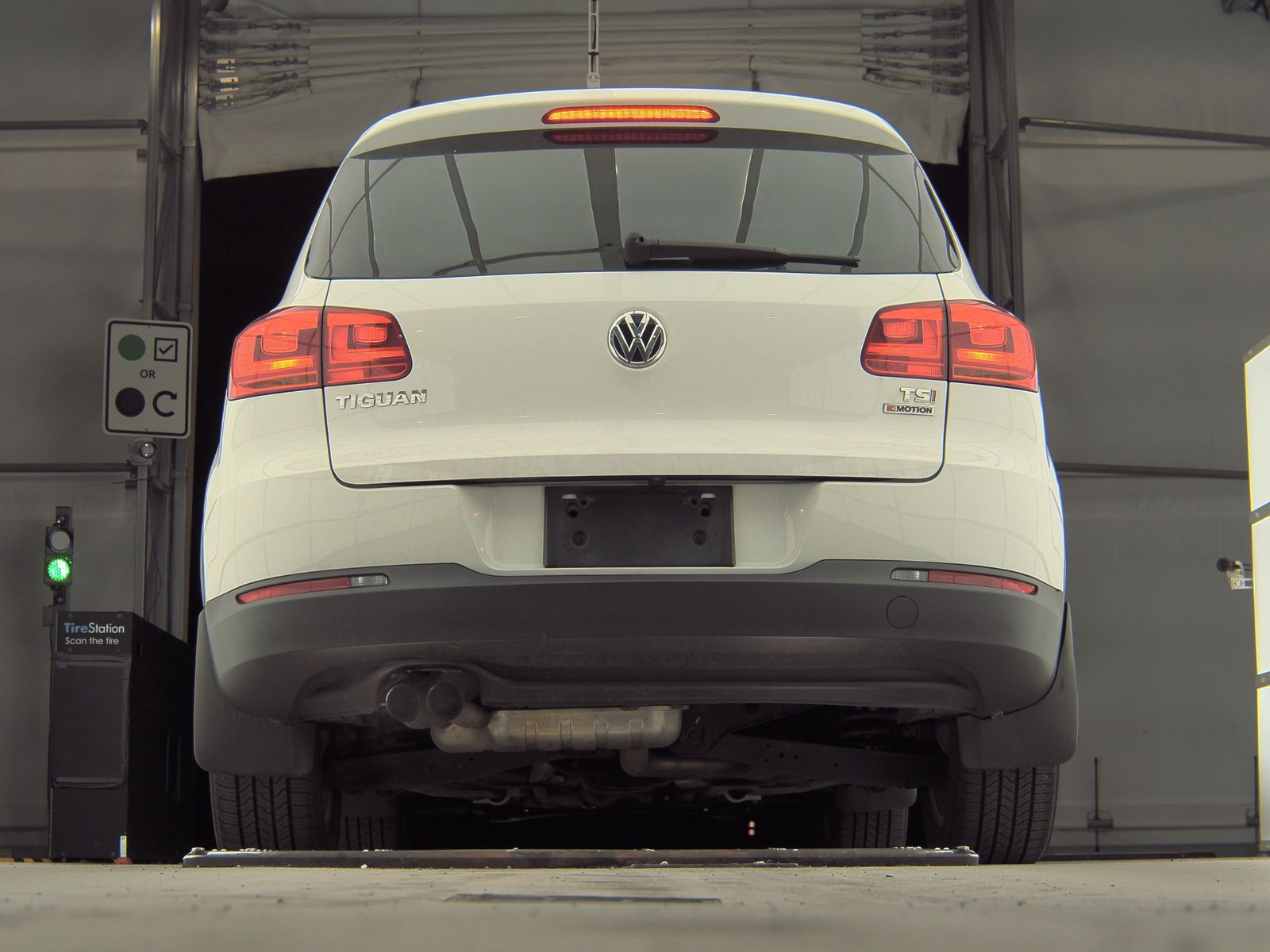 2017 Volkswagen Tiguan 2.0T Wolfsburg Edition AWD