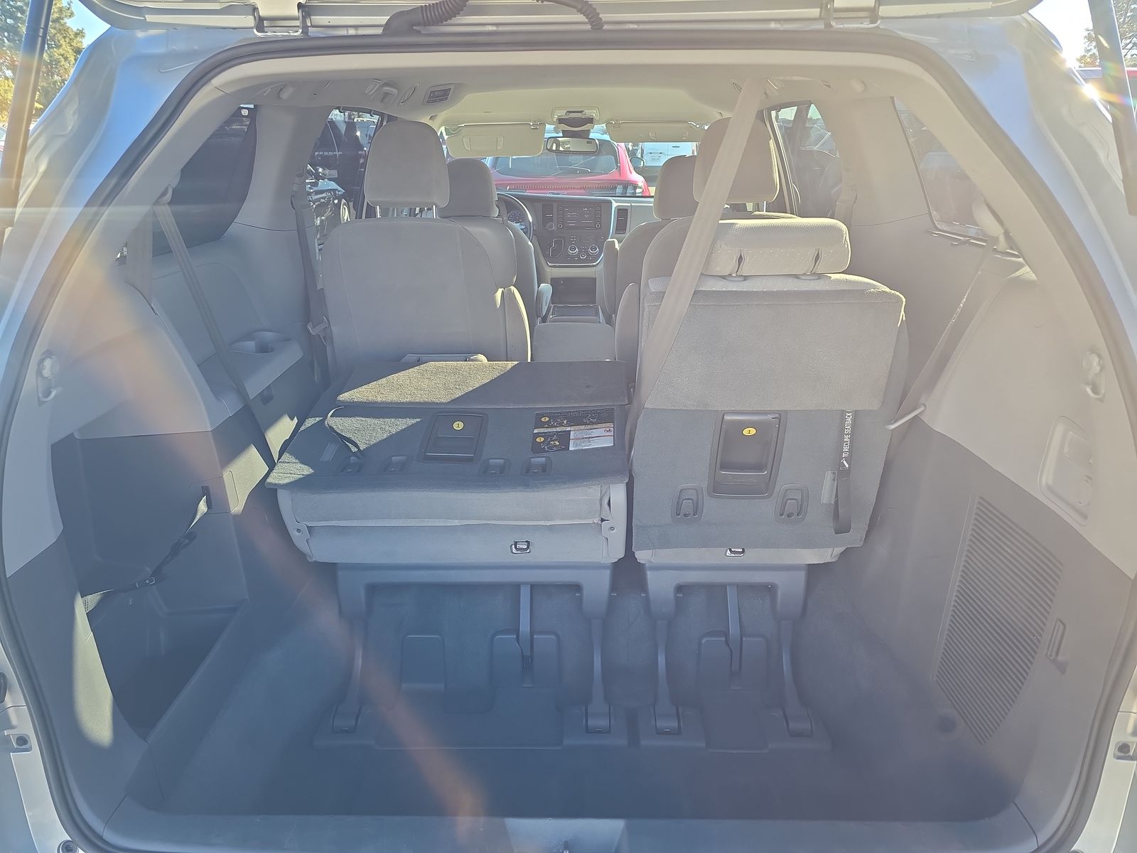 2019 Toyota Sienna LE FWD