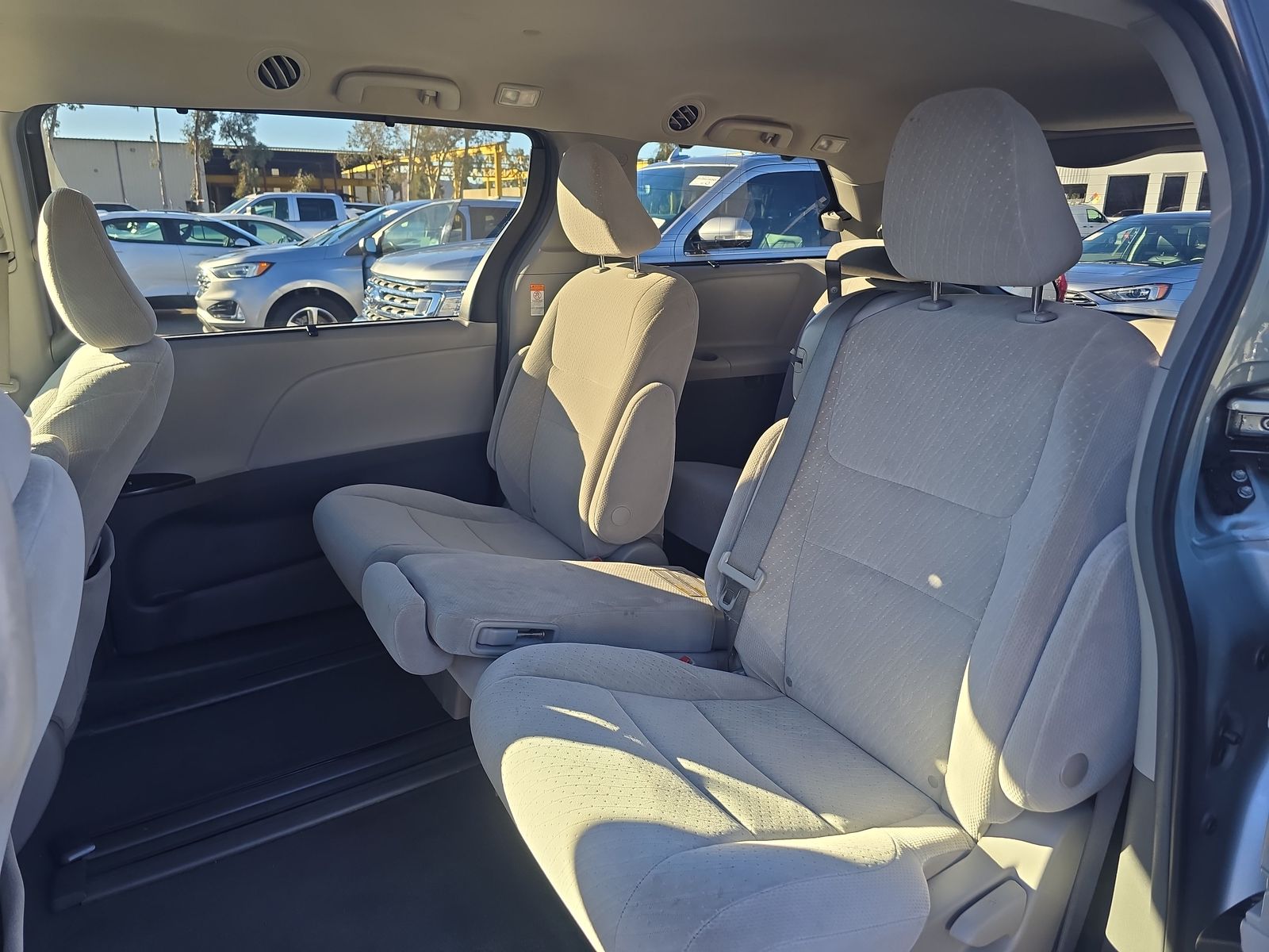 2019 Toyota Sienna LE FWD