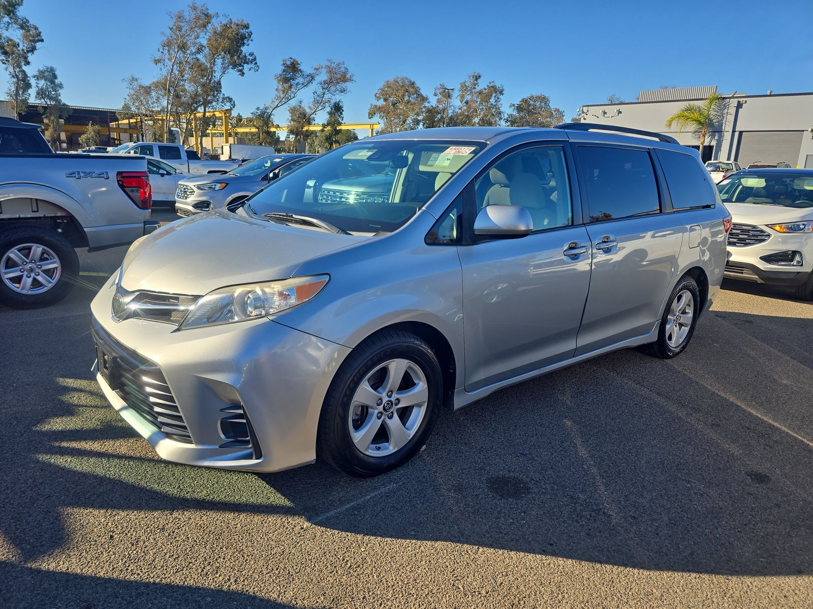 2019 Toyota Sienna LE FWD