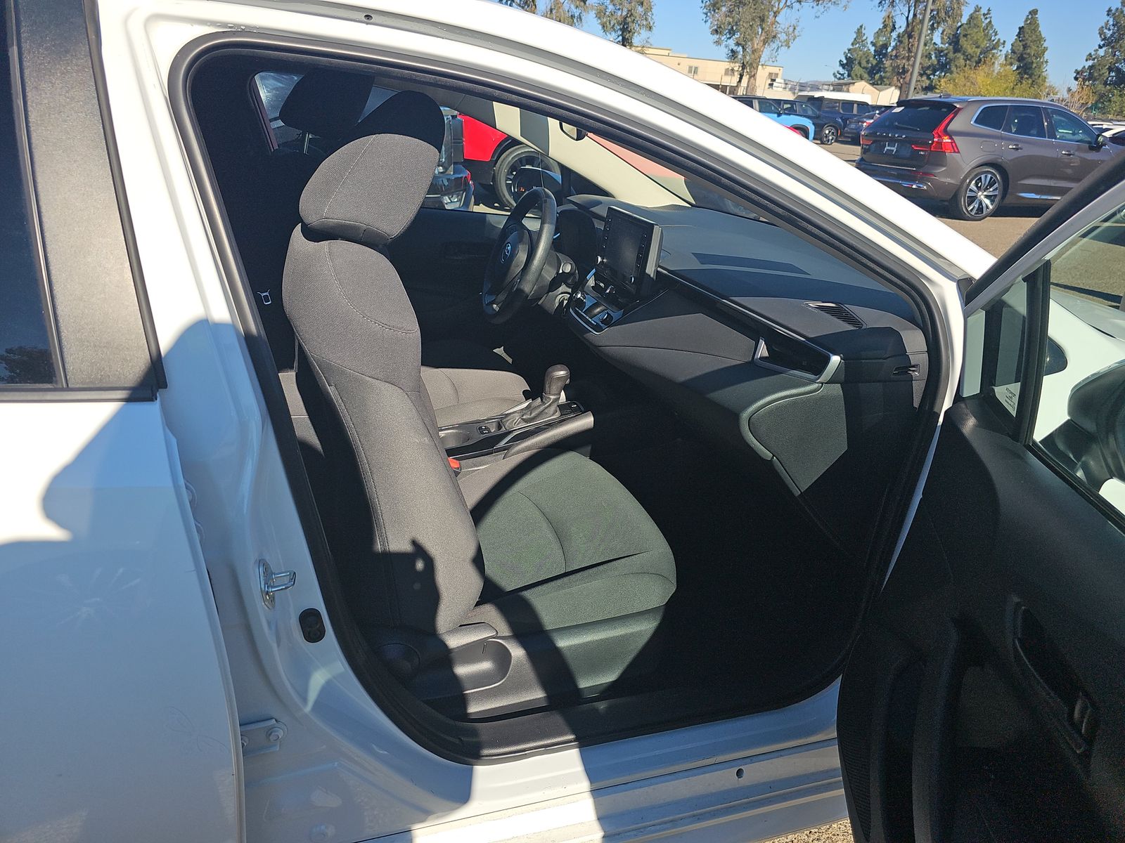 2022 Toyota Corolla LE FWD