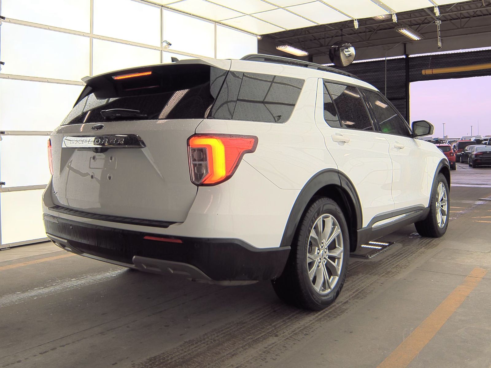 2021 Ford Explorer XLT RWD