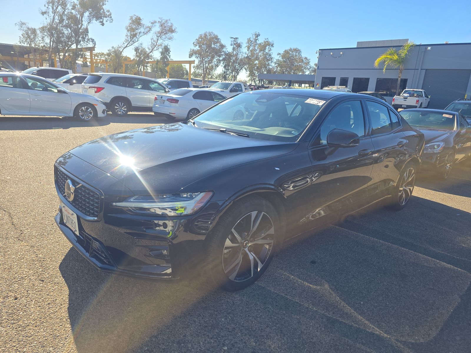 2024 Volvo S60 B5 Plus Dark