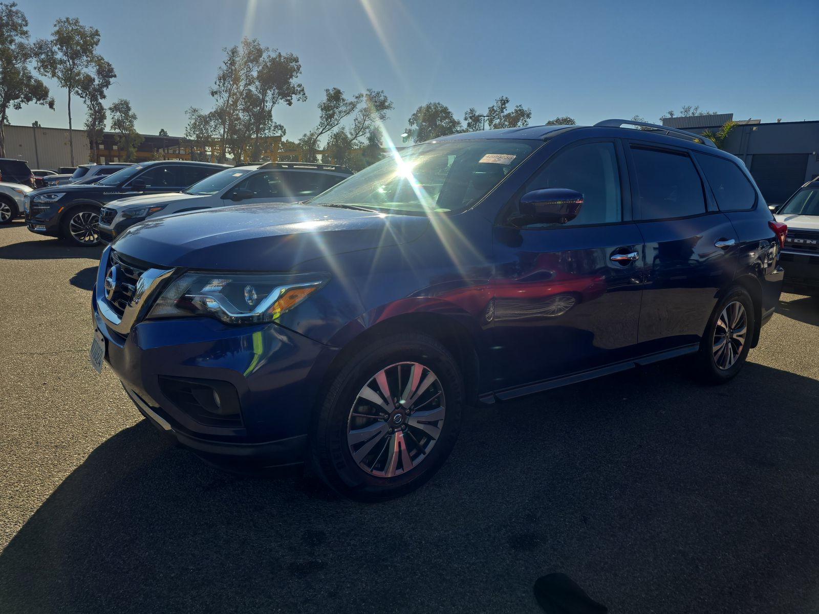 2017 Nissan Pathfinder SL
