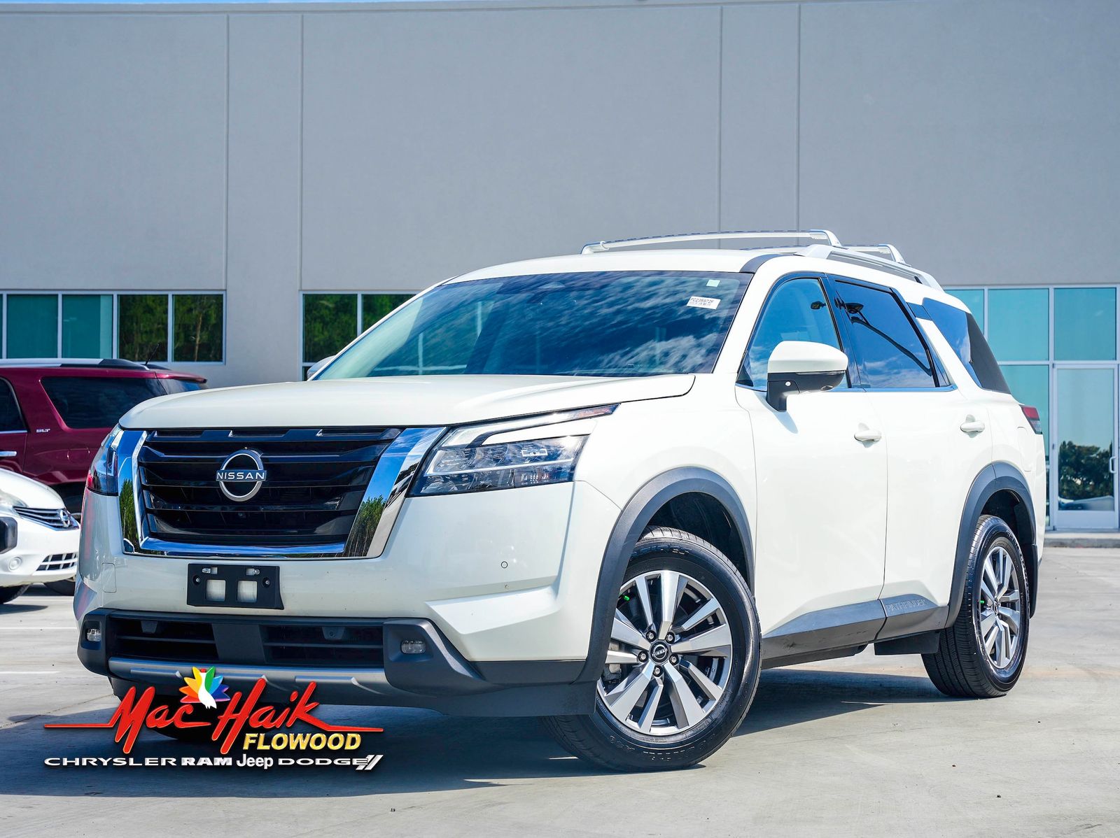 2023 Nissan Pathfinder SL