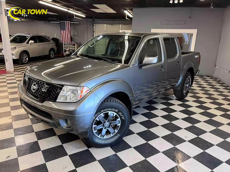 2018 Nissan Frontier PRO-4X Crew Cab Short Bed