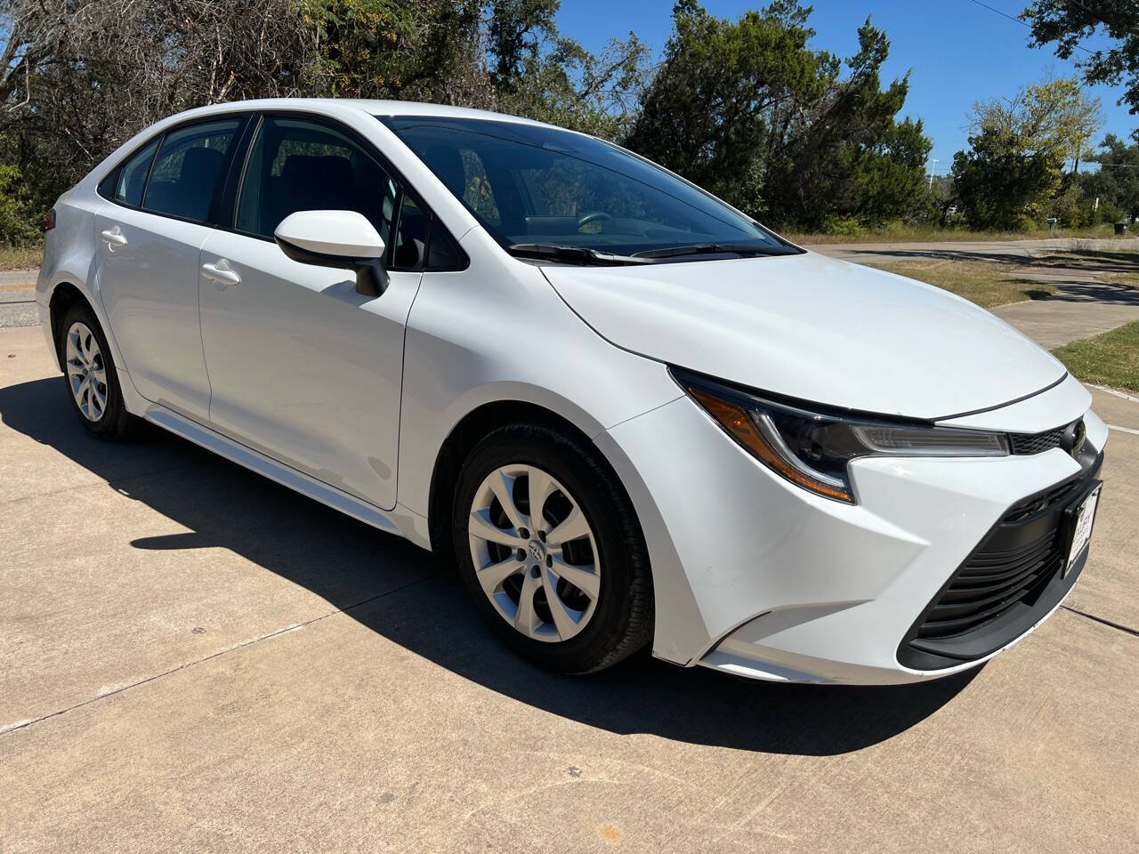 2024 Toyota Corolla LE Sedan