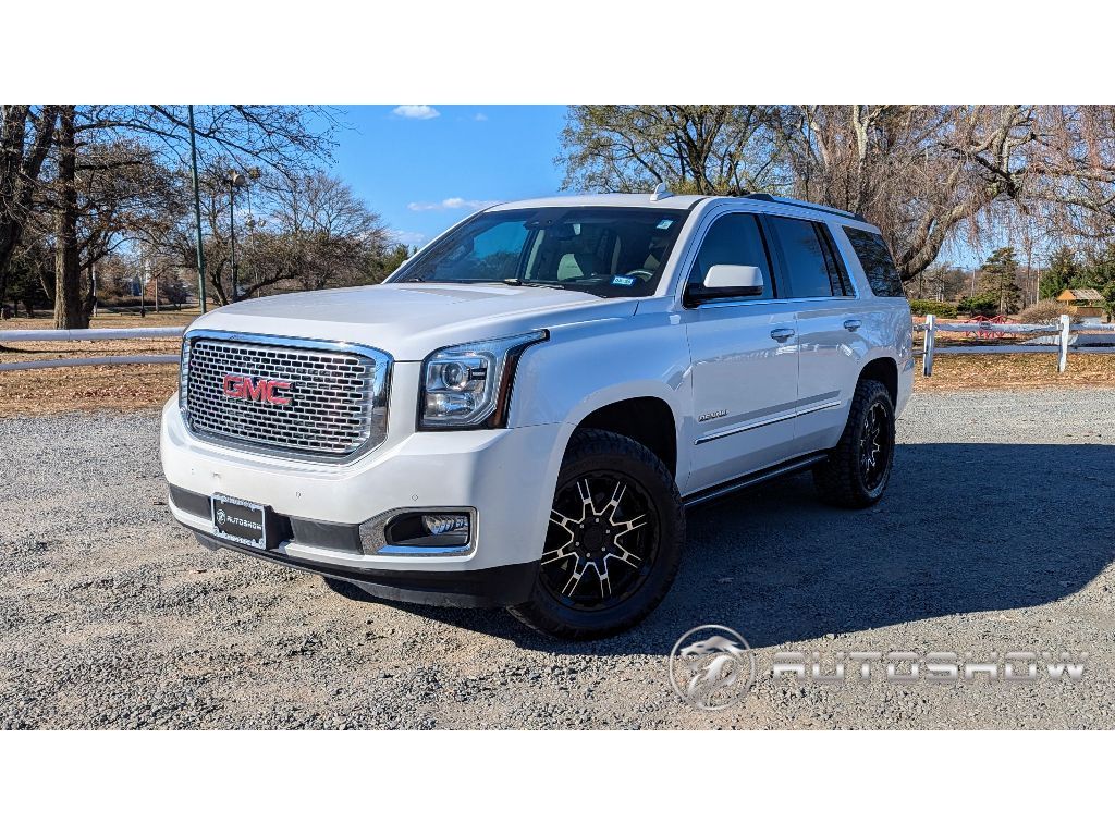 2017 GMC Yukon Denali 5SA