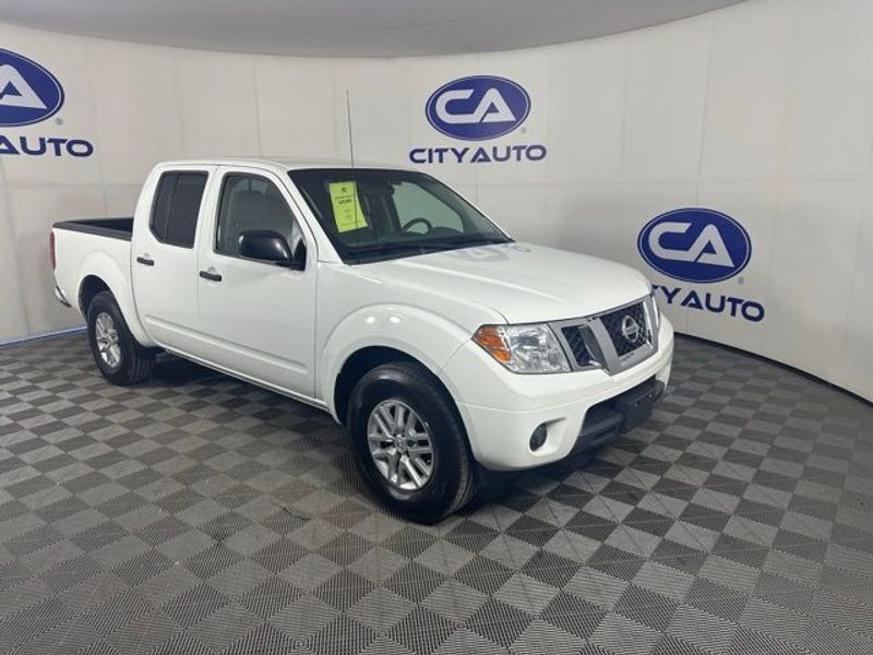 2019 Nissan Frontier SV Crew Cab Short Bed