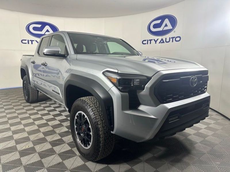 2024 Toyota Tacoma TRD Off-Road Crew Cab Short Bed
