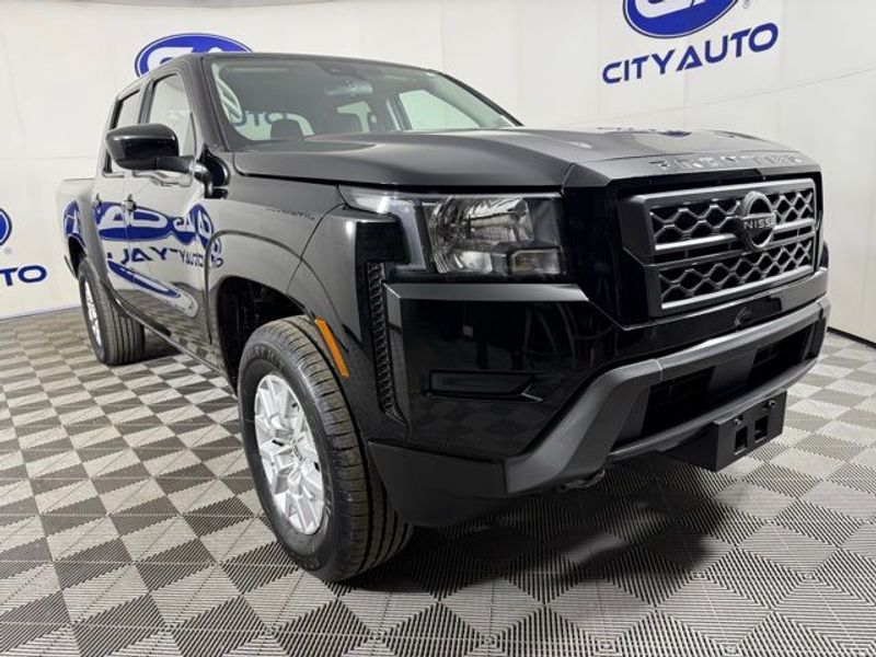 2023 Nissan Frontier SV Crew Cab Short Bed