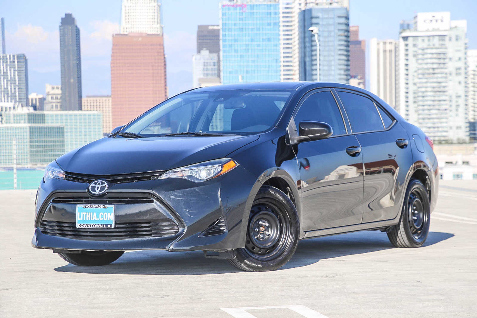 2018 Toyota Corolla LE Sedan