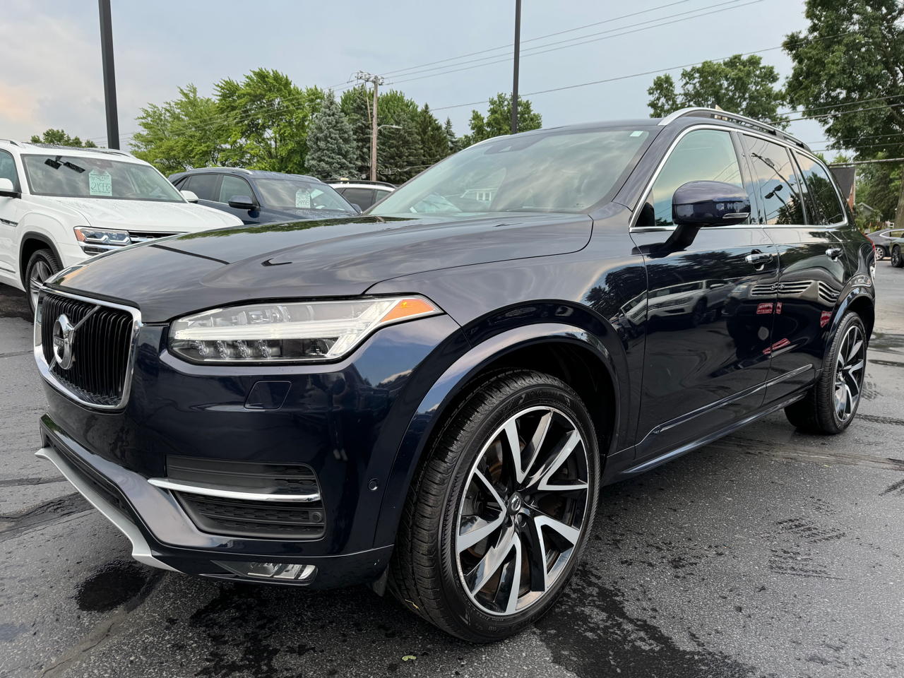 2019 Volvo XC90 T6 Momentum