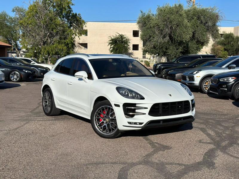 2016 Porsche Macan Turbo