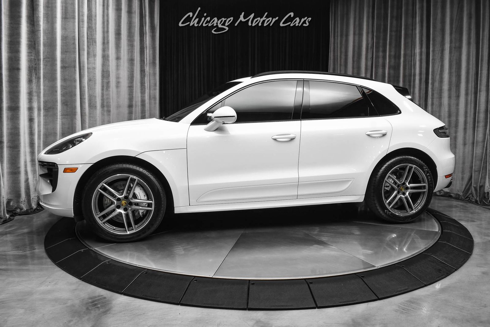 2020 Porsche Macan Turbo