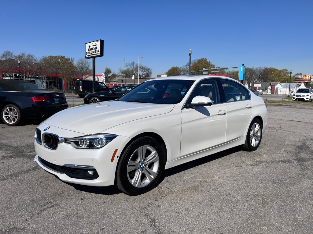 2017 BMW 3 Series Sedan 330i LUXURY LINE