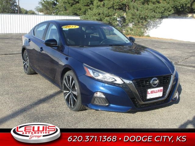 2022 Nissan Altima SR