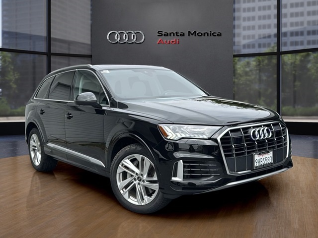 2023 Audi Q7 Premium 55 TFSI