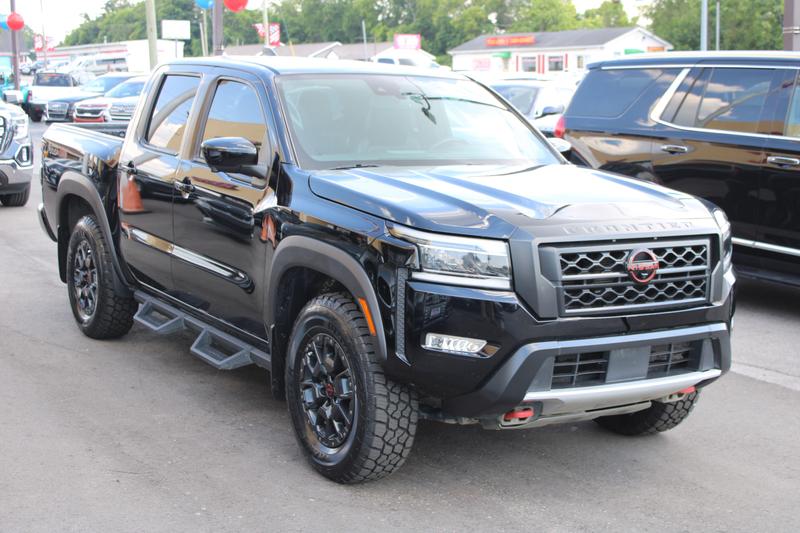 2022 Nissan Frontier PRO-4X Crew Cab Short Bed