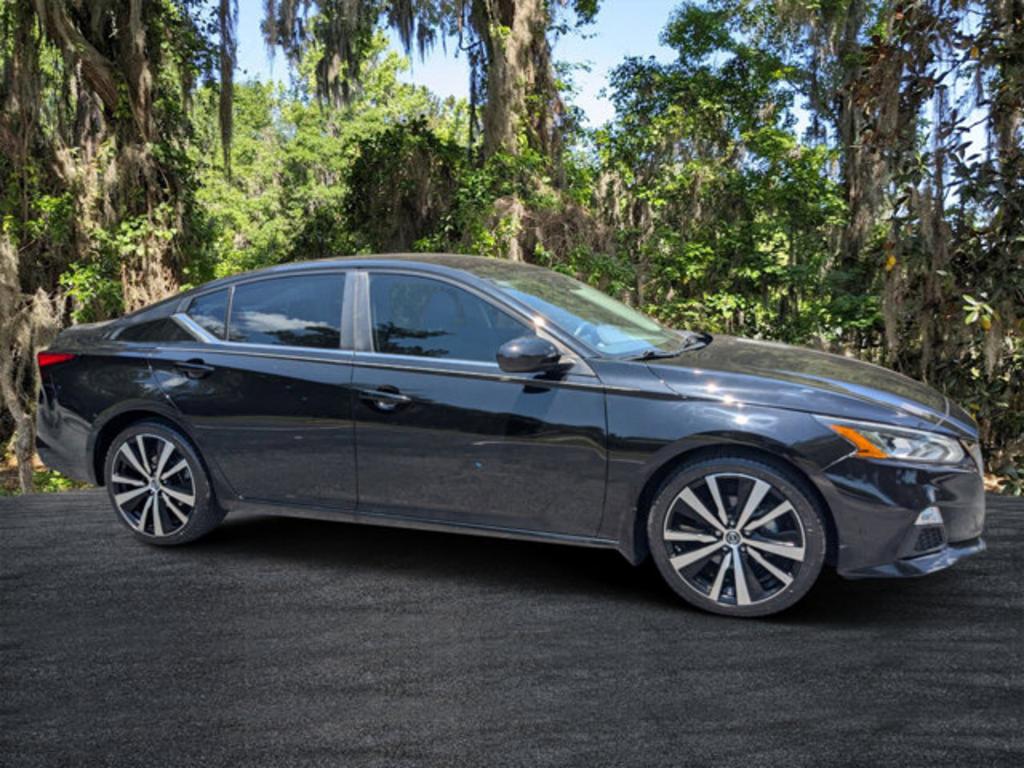 2020 Nissan Altima SR