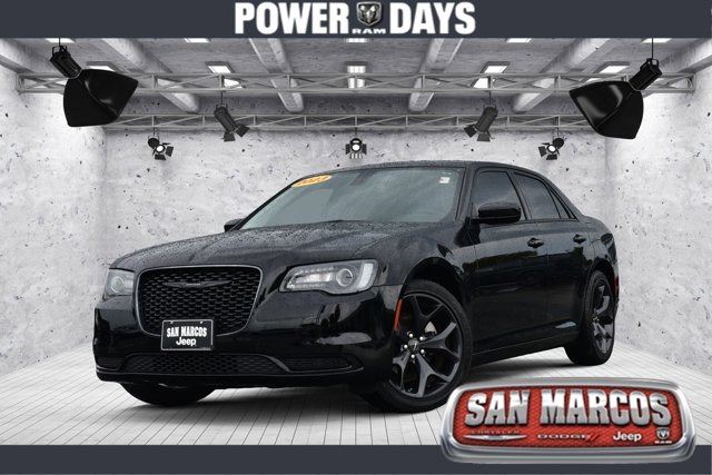 2023 Chrysler 300 Touring