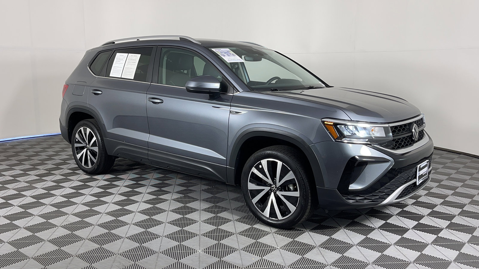 2024 Volkswagen Taos SE
