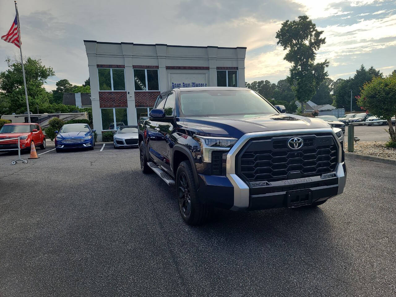 2022 Toyota Tundra Limited Crew Cab Extra Short Bed