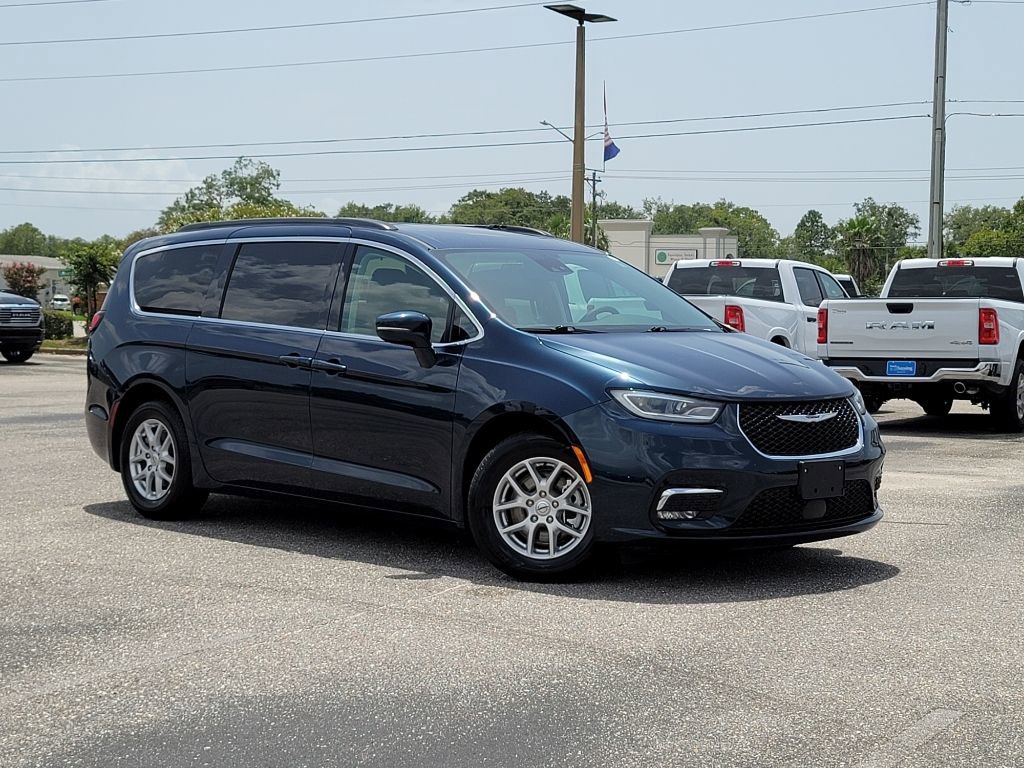 2022 Chrysler Pacifica Touring L 121.6