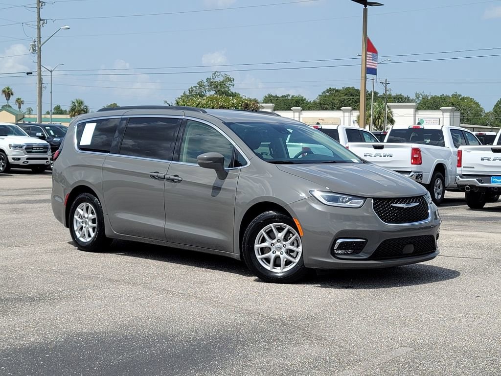 2022 Chrysler Pacifica Touring L 121.6