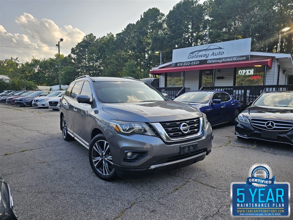 2017 Nissan Pathfinder Platinum