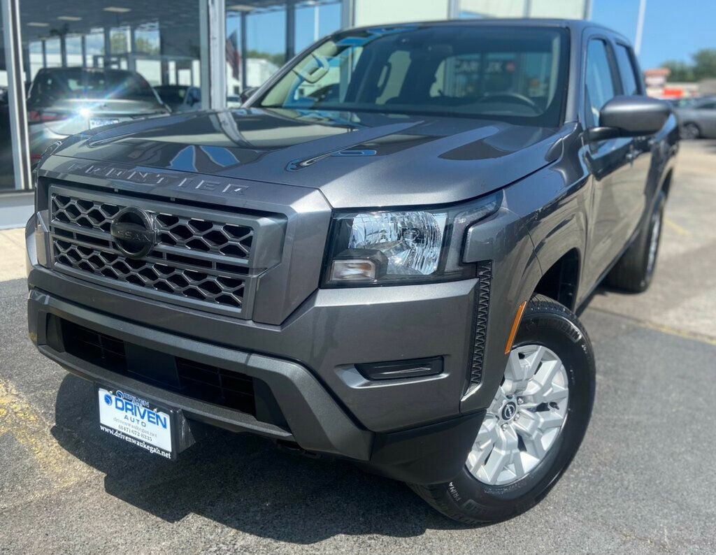 2023 Nissan Frontier SV Crew Cab Short Bed