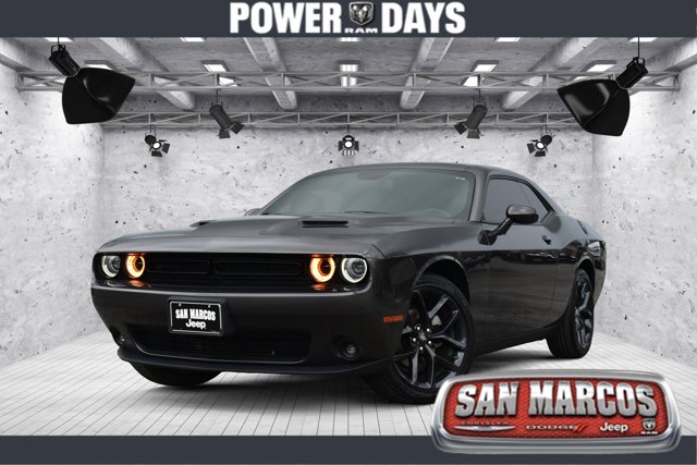 2022 Dodge Challenger SXT