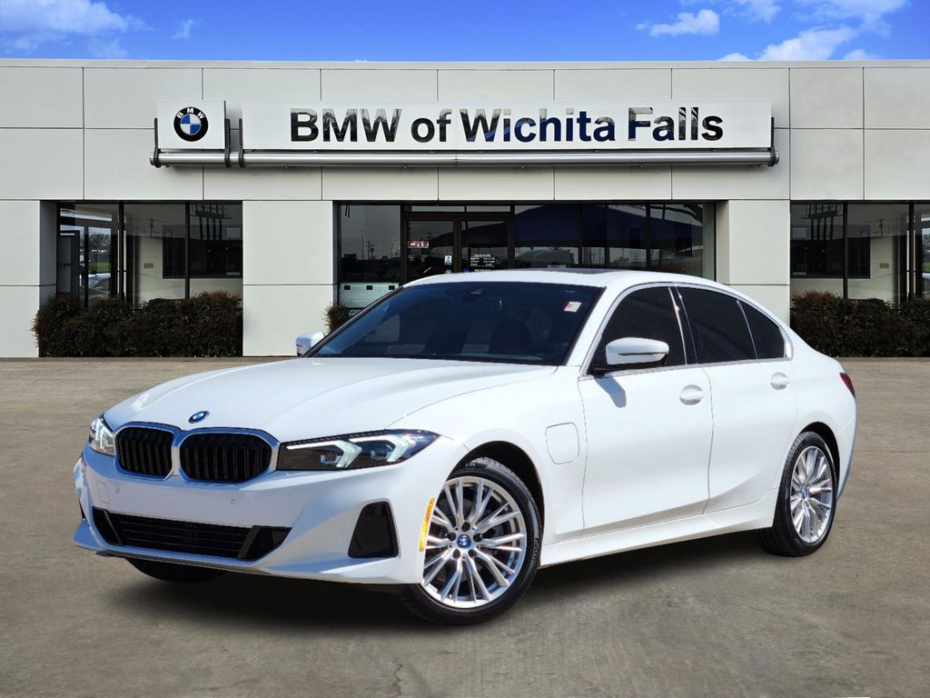 2024 BMW 3 Series Sedan 330e