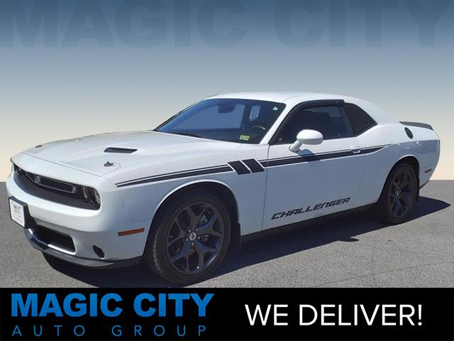2017 Dodge Challenger SXT Plus