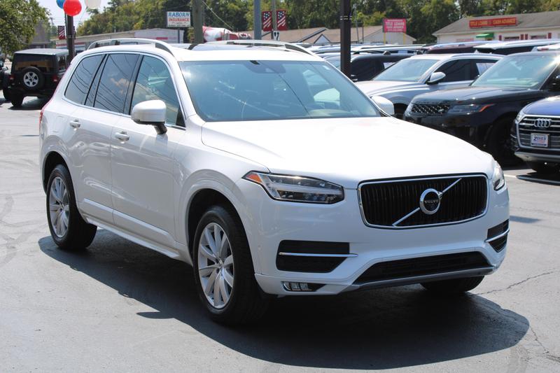 2017 Volvo XC90 T5 Momentum 5-Passenger