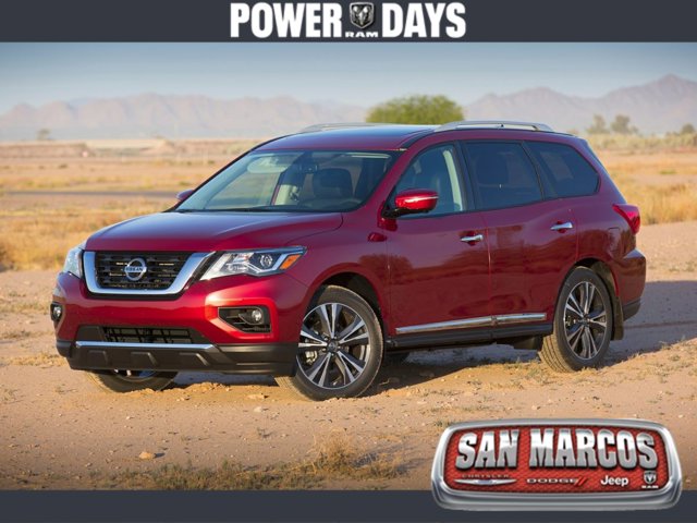 2018 Nissan Pathfinder SV