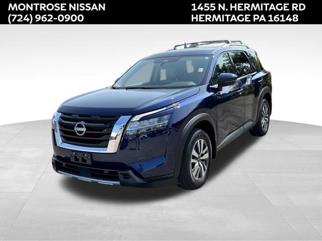 2023 Nissan Pathfinder SL
