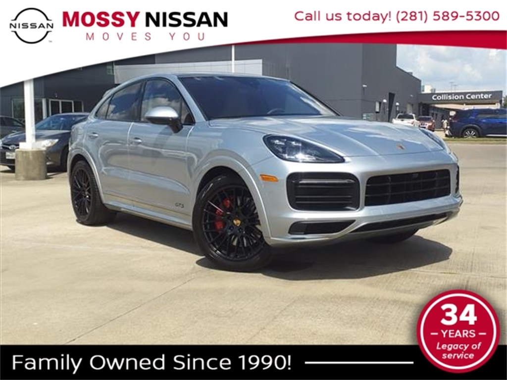 2022 Porsche Cayenne Coupe GTS