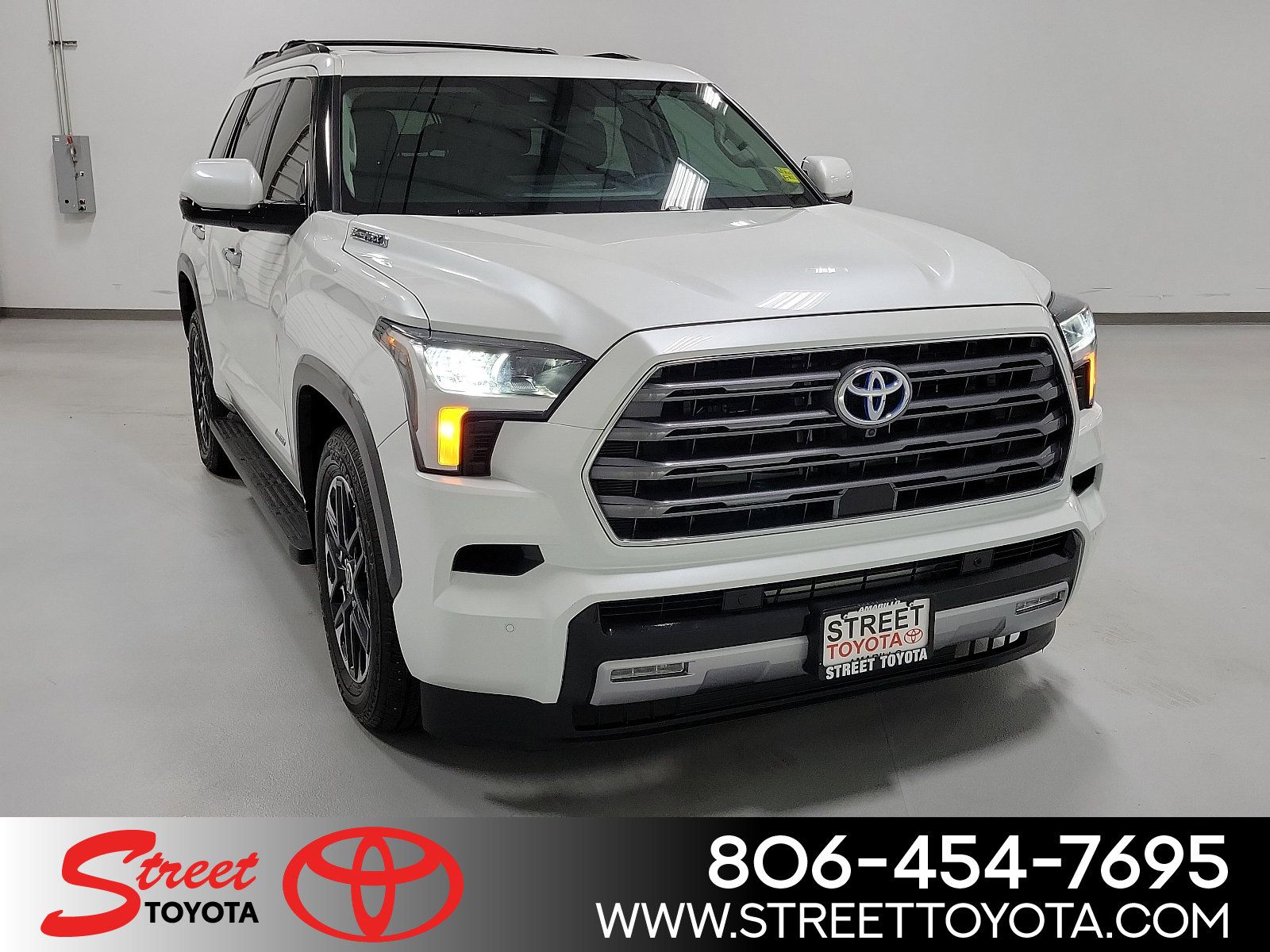 2023 Toyota Sequoia Capstone