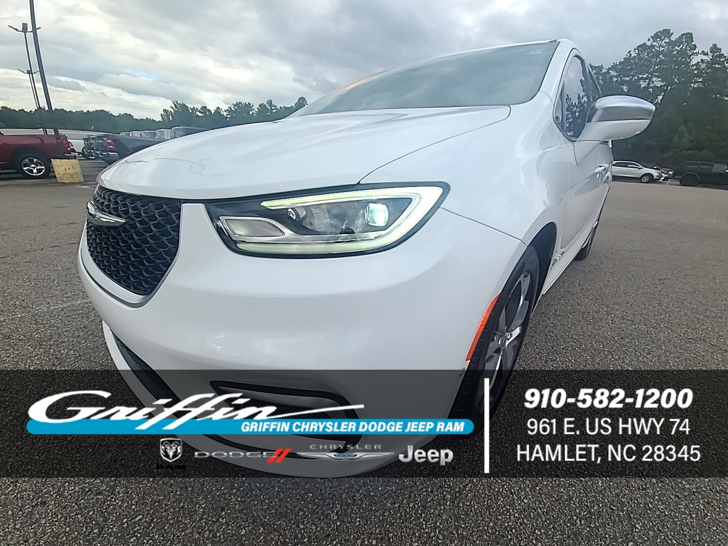 2024 Chrysler Pacifica Pinnacle 121.6