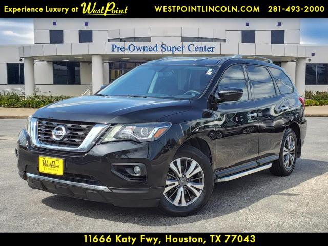2020 Nissan Pathfinder SV