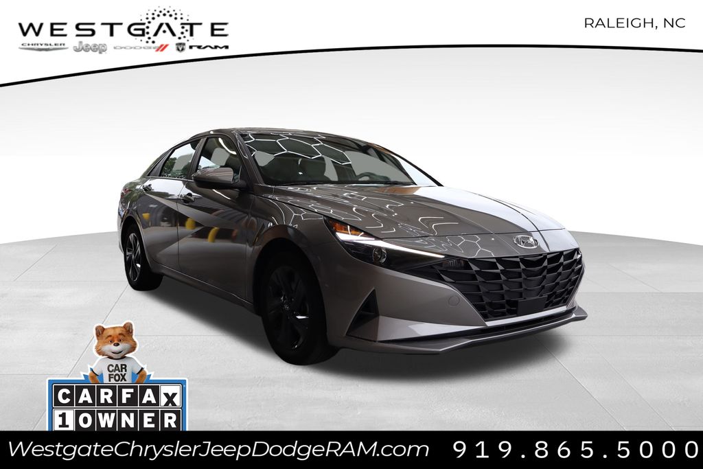 2022 Hyundai Elantra SEL