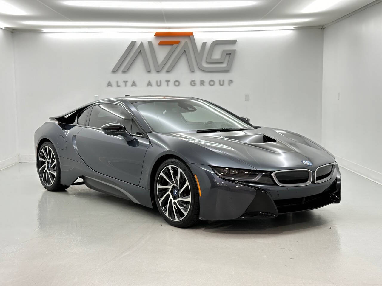 2017 BMW i8 GIGA WORLD