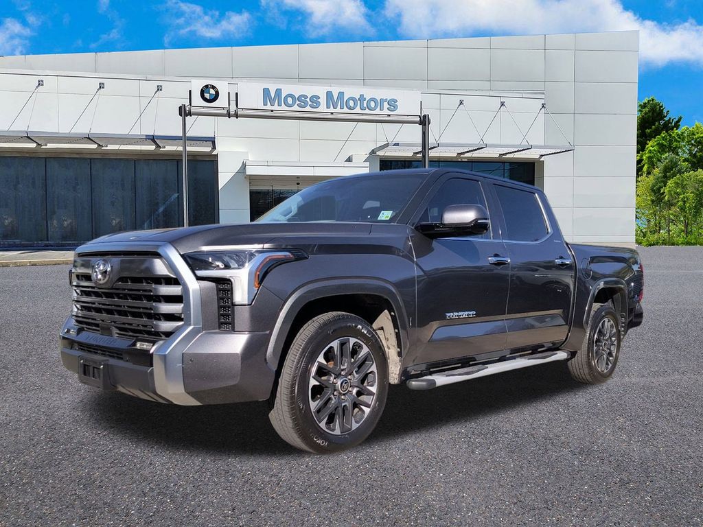 2022 Toyota Tundra Limited Crew Cab Extra Short Bed