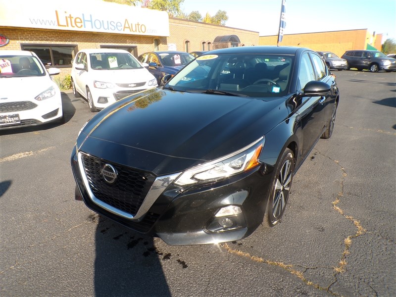 2020 Nissan Altima SV