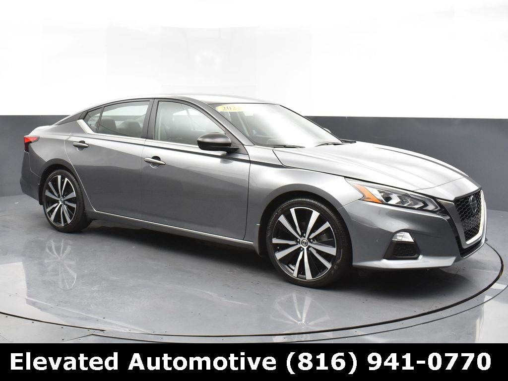 2022 Nissan Altima SR