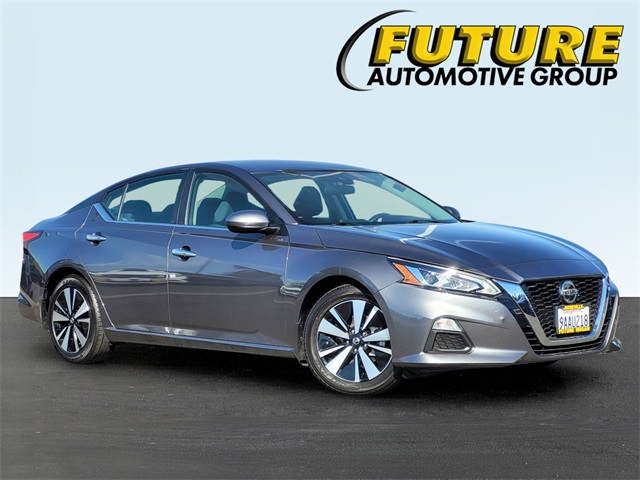 2022 Nissan Altima SV