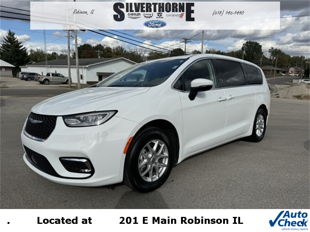 2023 Chrysler Pacifica Touring L 121.6